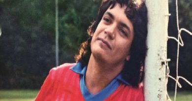 Carlos Kaiser : The Farce Striker Who Scored 0 Goal In 24 Years