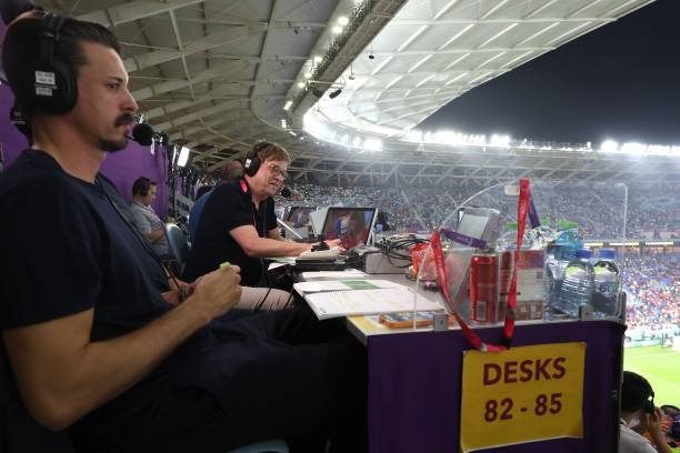 How Do Commentators Know the Players' Names & Statistics? 81 How Do Commentators Know the Players' Names & Statistics?