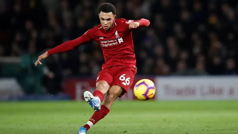Top 10 Premier League Right-Backs In History | 2024